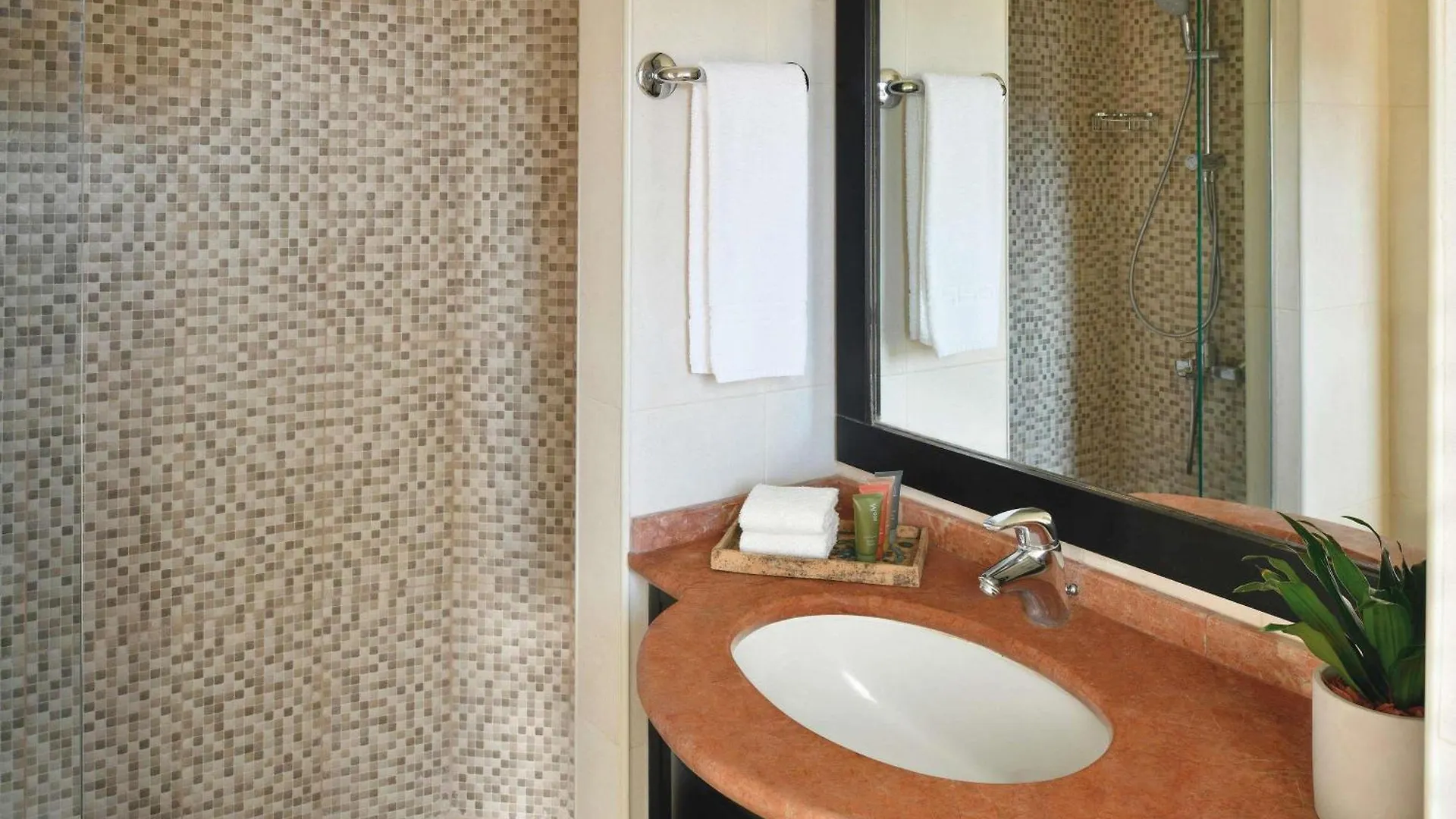 Moevenpick Resort & Residences Акаба Иордания