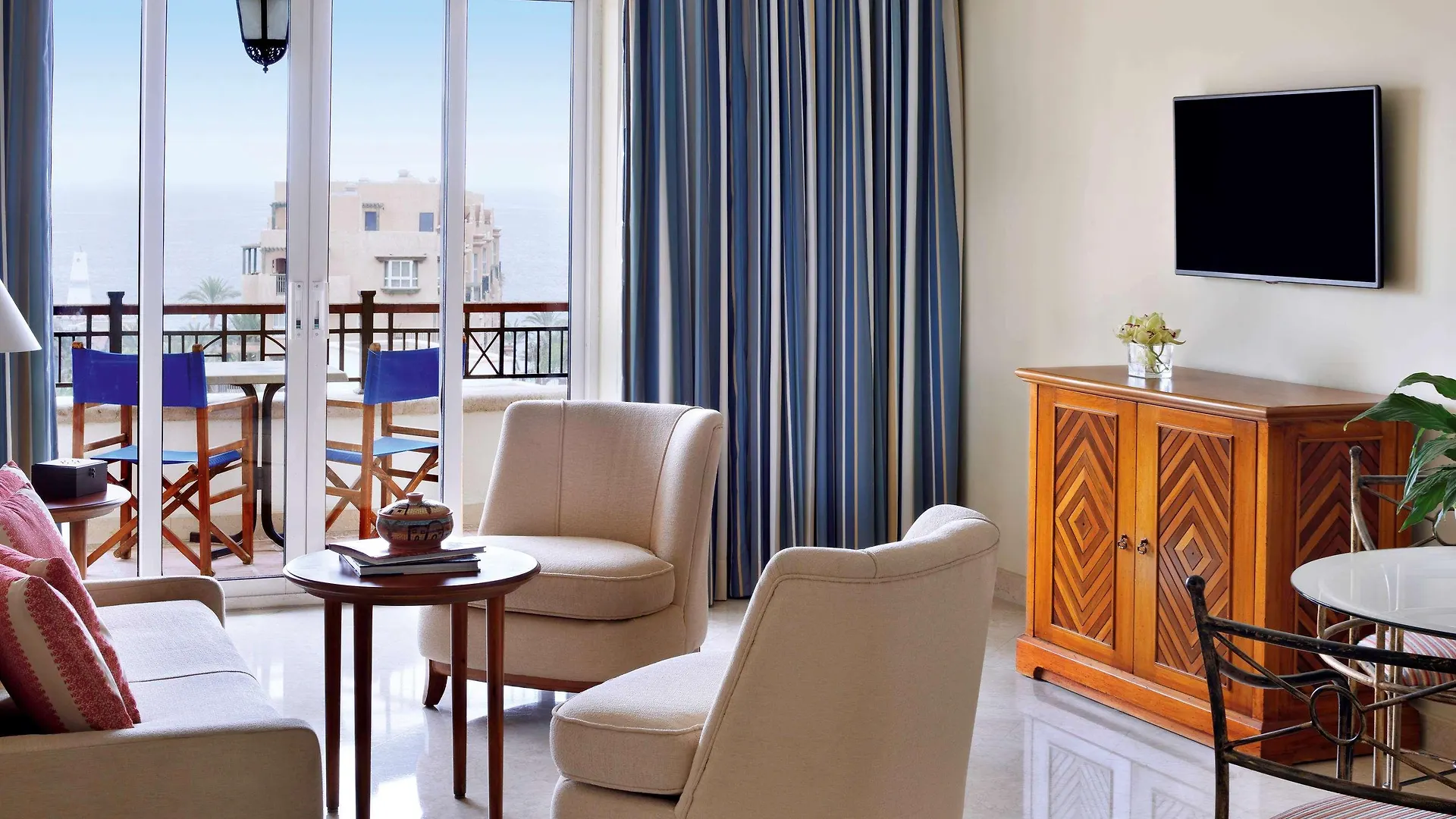 ***** Semesteranläggning (resort) Mövenpick Resort&Residences Aqaba Jordanien